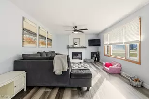 294 Milton Dr, Tallmadge, OH 44278 - Photo 5