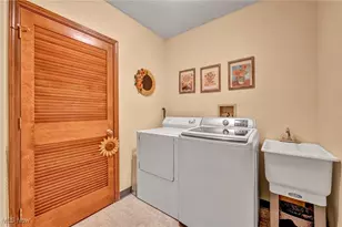 8431 Hendricks Rd, Mentor, OH 44060 - Photo 25