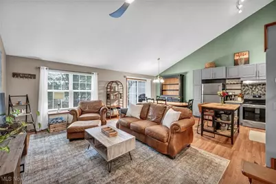 8431 Hendricks Road, Mentor, OH 44060 - Photo 5