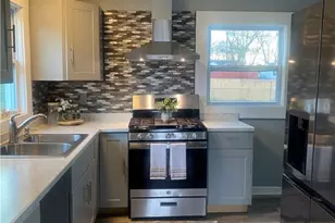 146 Greeley Ln, Youngstown, OH 44405 - Photo 5