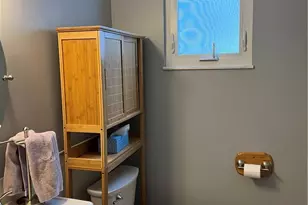 418 Carol Ln, Elyria, OH 44035 - Photo 9