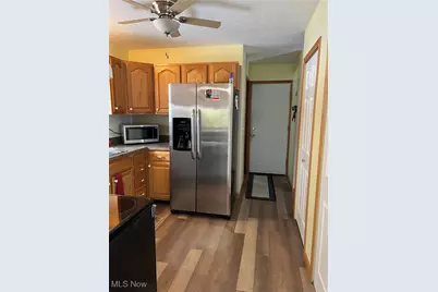 418 Carol Lane, Elyria, OH 44035 - Photo 5