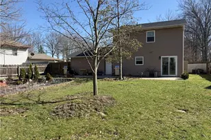 418 Carol Ln, Elyria, OH 44035 - Photo 17