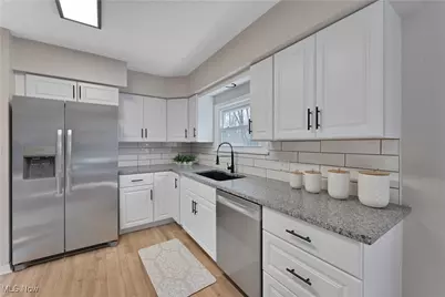 2139 Cranbrook Drive, Youngstown, OH 44511 - Photo 13