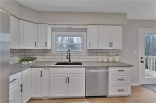 2139 Cranbrook Dr, Youngstown, OH 44511 - Photo 15