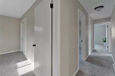 2139 Cranbrook Drive, Youngstown, OH 44511 - Photo 25