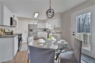 2139 Cranbrook Dr, Youngstown, OH 44511 - Photo 11