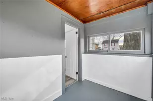 2217 E 32nd St, Lorain, OH 44055 - Photo 11