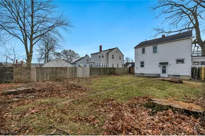 2217 E 32nd Street, Lorain, OH 44055 - Photo 41