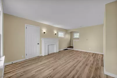 2217 E 32nd Street, Lorain, OH 44055 - Photo 5