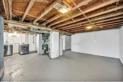 2217 E 32nd Street, Lorain, OH 44055 - Photo 35