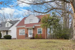 25031 Glenbrook Blvd, Euclid, OH 44117 - Photo 3