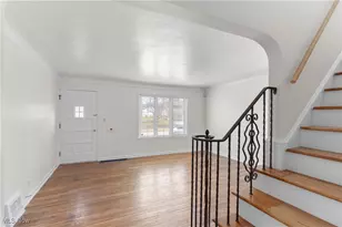 25031 Glenbrook Blvd, Euclid, OH 44117 - Photo 15