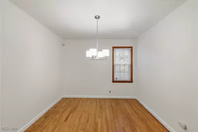 25031 Glenbrook Boulevard, Euclid, OH 44117 - Photo 13