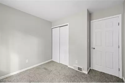 1562 Marlowe Avenue, Akron, OH 44313 - Photo 15