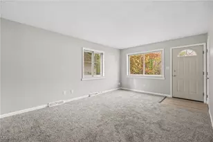 1562 Marlowe Ave, Akron, OH 44313 - Photo 13