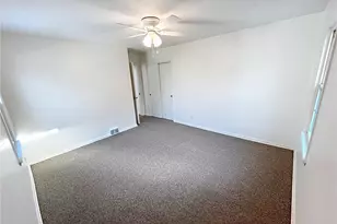 18411 Chagrin Blvd, Huber Heights, OH 44122 - Photo 13