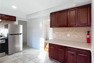 18411 Chagrin Blvd, Huber Heights, OH 44122 - Photo 17