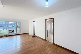 18411 Chagrin Blvd, Huber Heights, OH 44122 - Photo 11