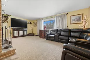 6111 Hollydale Ave NE, Canton, OH 44721 - Photo 7