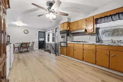 6111 Hollydale Avenue NE, Canton, OH 44721 - Photo 17