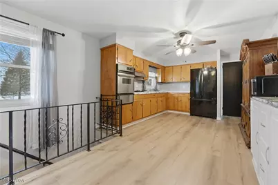 6111 Hollydale Avenue NE, Canton, OH 44721 - Photo 13