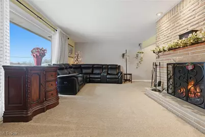 6111 Hollydale Avenue NE, Canton, OH 44721 - Photo 9