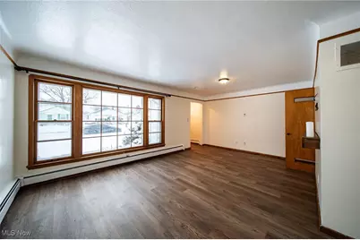 430 E 309th Street, Willowick, OH 44095 - Photo 3