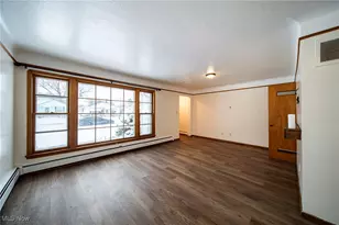 430 E 309th St, Willowick, OH 44095 - Photo 3