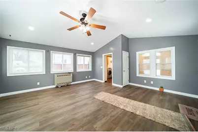 430 E 309th Street, Willowick, OH 44095 - Photo 7