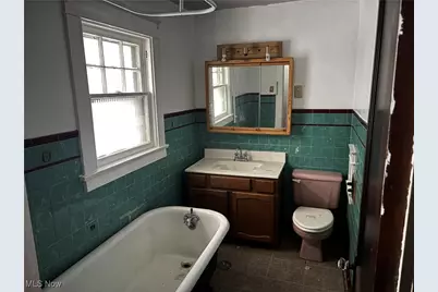 365 Marmion Avenue, Youngstown, OH 44507 - Photo 5