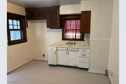 365 Marmion Avenue, Youngstown, OH 44507 - Photo 3
