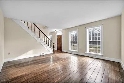 8055 Euclid Chardon Road, Kirtland, OH 44094 - Photo 15