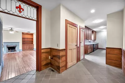 8055 Euclid Chardon Road, Kirtland, OH 44094 - Photo 21