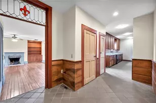 8055 Euclid Chardon Rd, Kirtland, OH 44094 - Photo 21