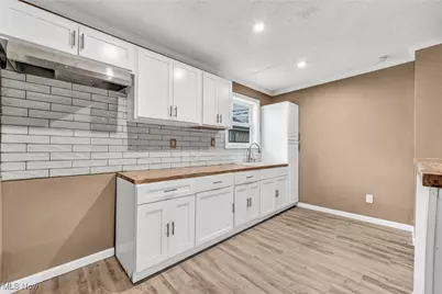 927 W Adams Street, Sandusky, OH 44870 - Photo 15