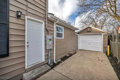 927 W Adams Street, Sandusky, OH 44870 - Photo 47