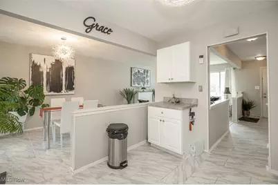 6031 Sunset Drive, Huber Heights, OH 44146 - Photo 11