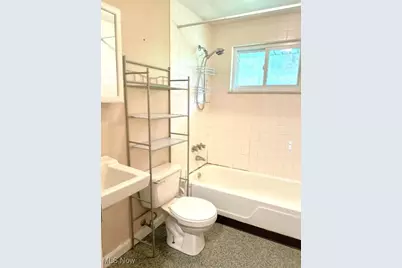 980 Overlook Drive #L, Steubenville, OH 43953 - Photo 7