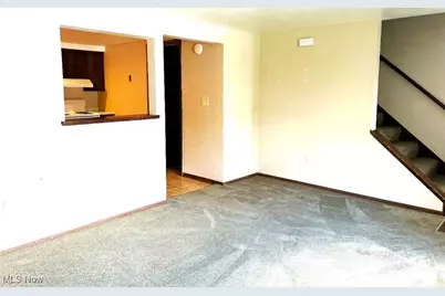 980 Overlook Drive #L, Steubenville, OH 43953 - Photo 3