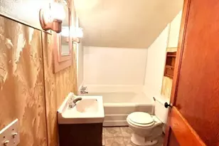 828 Cove Rd, Weirton, WV 26062 - Photo 5