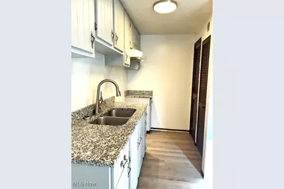 28 Pioneer Drive #1, Steubenville, OH 43953 - Photo 5