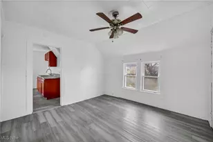 709 E 126th St, Loveland, OH 44108 - Photo 7