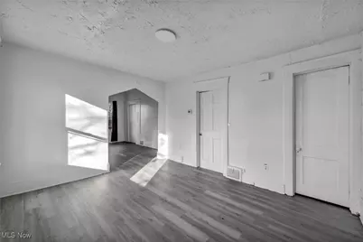 709 E 126th Street, Loveland, OH 44108 - Photo 11