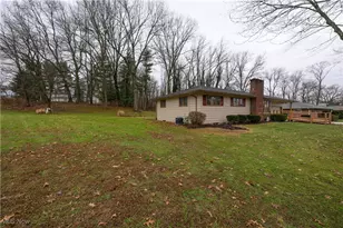 76 Magua Dr, Akron, OH 44319 - Photo 3