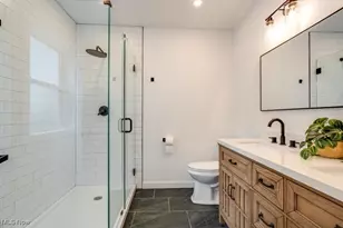 97 Mt View Ave, Akron, OH 44303 - Photo 17