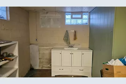 2055 S Main Street, Akron, OH 44301 - Photo 13