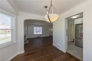 1560 Holmden Rd, South Euclid, OH 44121 - Photo 9
