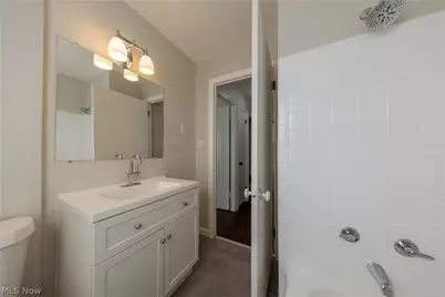 1560 Holmden Road, South Euclid, OH 44121 - Photo 21