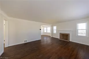 1560 Holmden Rd, South Euclid, OH 44121 - Photo 3